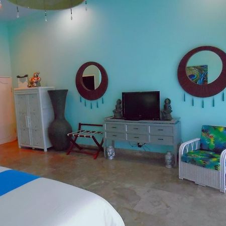Lazy Monkey Hotel Senggigi Exterior photo