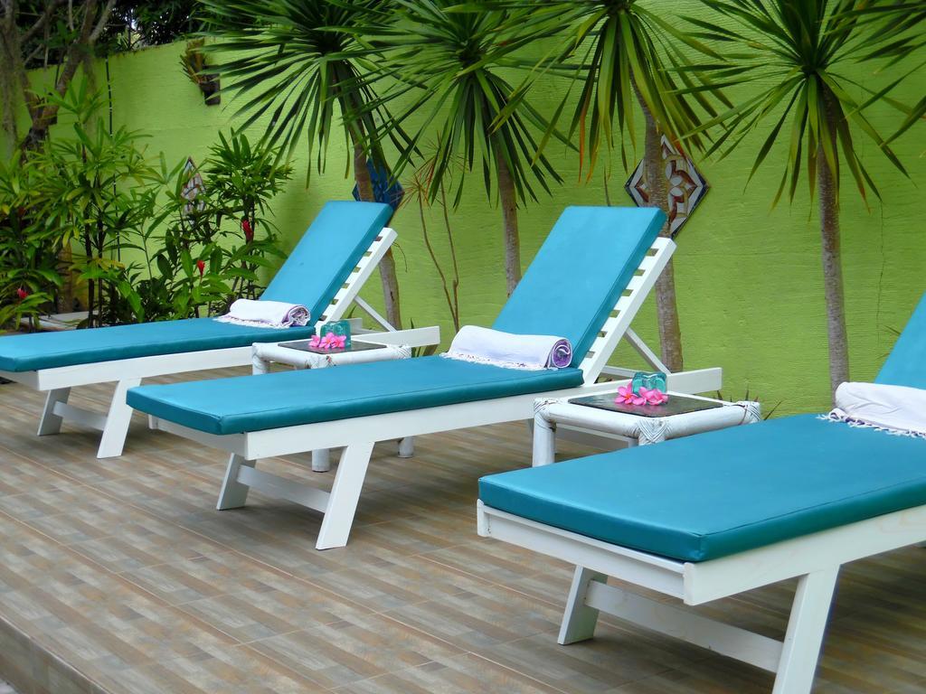 Lazy Monkey Hotel Senggigi Exterior photo