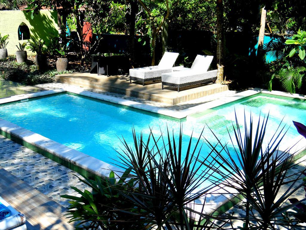 Lazy Monkey Hotel Senggigi Exterior photo