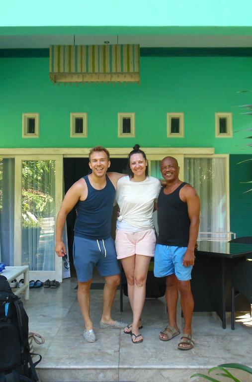 Lazy Monkey Hotel Senggigi Exterior photo