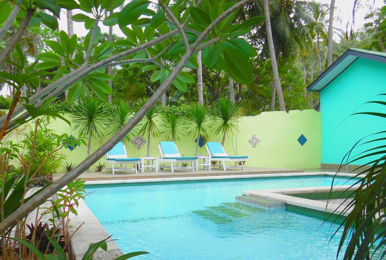 Lazy Monkey Hotel Senggigi Exterior photo