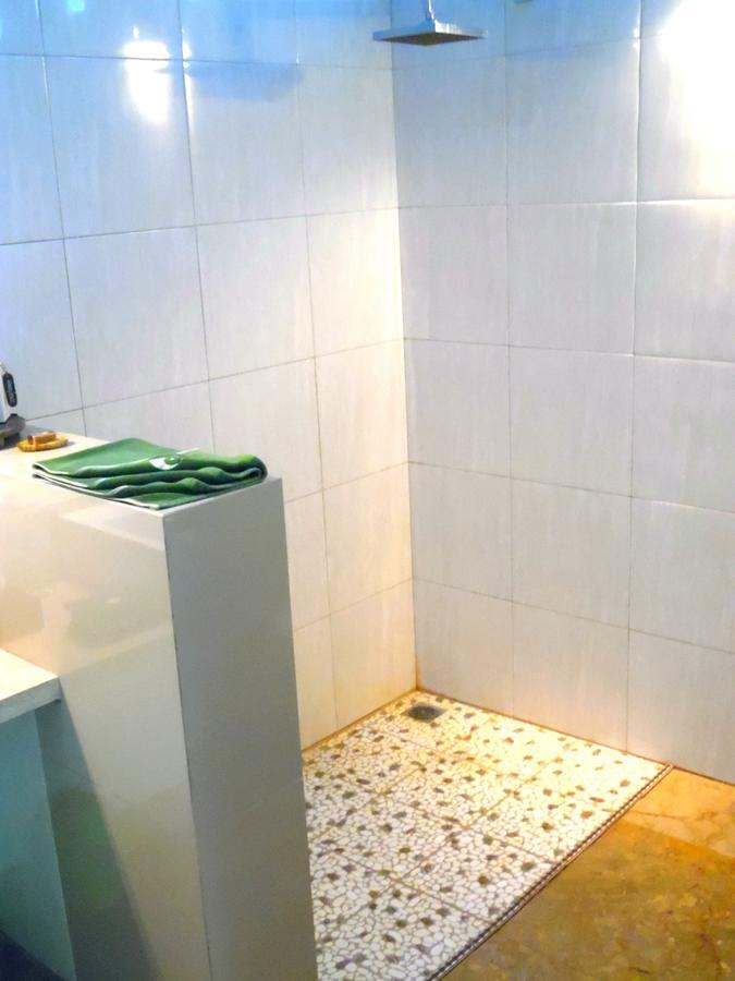 Lazy Monkey Hotel Senggigi Room photo